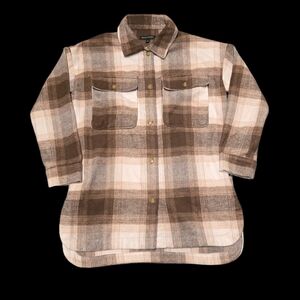 Banana Republic Plaid Button-Up Shirt